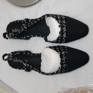 Adrizzlein Womans Slingback Shoes  sz 6